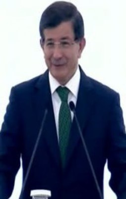 "Türkiye kimsenin ırki malı değildir"