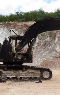 PKK Erzurum'da 17 iş makinesini yaktı