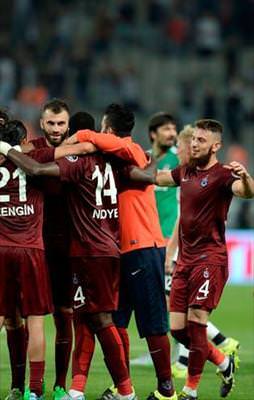 Fırtına yıktı geçti