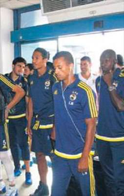 2 puan kaybeden Fener sessiz sedasız geldi