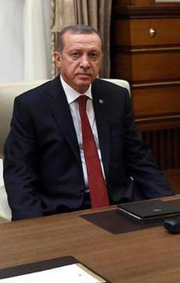 Erdoğan Davutoğlu'nu kabul etti