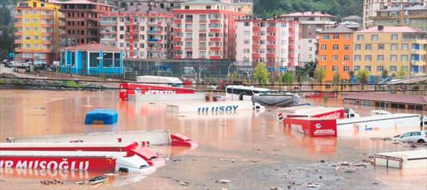 Sel faciası: 7 ölü 2 kayıp