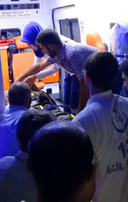 Korucuları taşıyan minibüs devrildi: 1 şehit