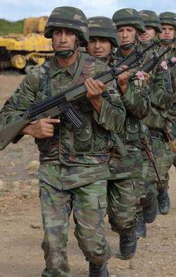 "Gönüllü" askerlik için 3 bin başvuru