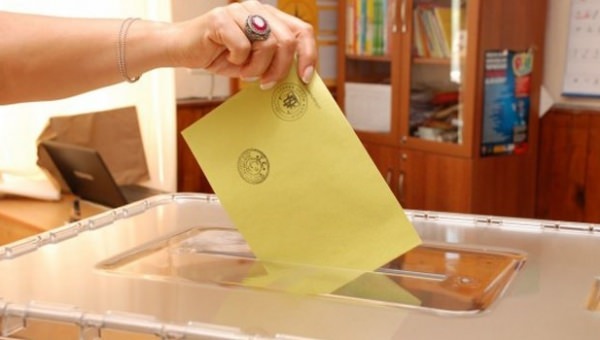 Yurt dışında oy verme 8 Ekim'de başlayacak