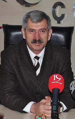MHP'li isimden Türkeş'e ağır hakaretler