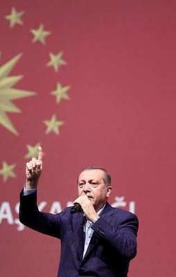 Erdoğan görevdeki ilk yılında tarihe geçti