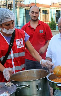 Türk Kızılayı'ndan Artvin'e yardım