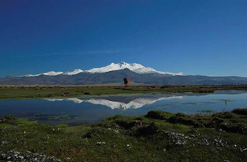 Erciyes'e yılın ilk karı yağdı