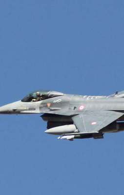 Türk F-16'larını radarla taciz ettiler