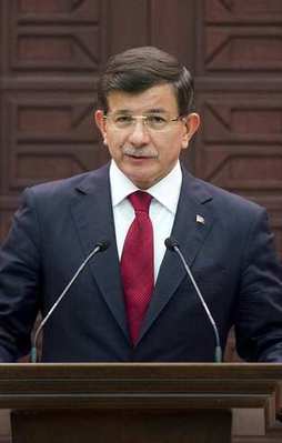 Davutoğlu'ndan önemli açıklamalar