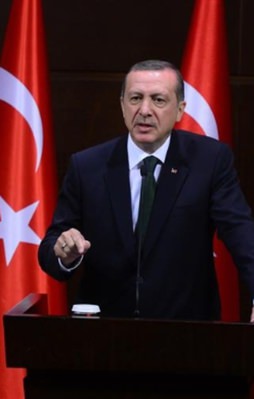 İran'ın sponsoru Yahudi aile çıktı