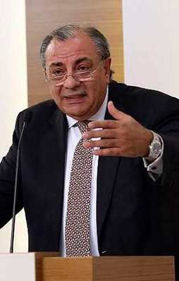 Türkeş'ten "mirasyedi" sözüne cevap