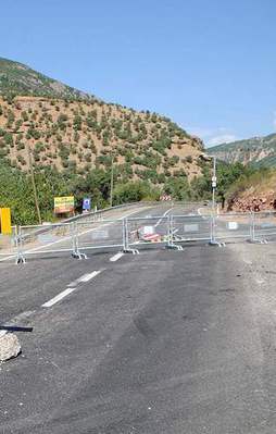 Terör nedeniyle kapatılan yollar tekrar açıldı