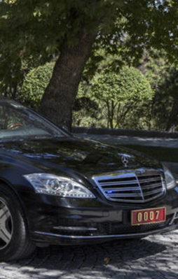 Türkeş'e 'BABA' plaka