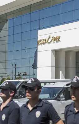Akın İpek İngiltere'ye kaçmış