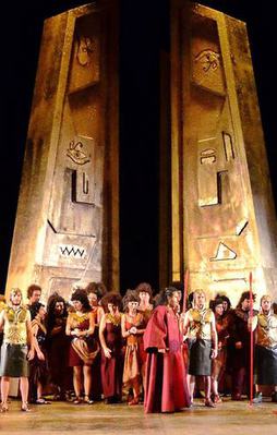 "Opera ve balenin kalbi" Aspendos'ta atacak