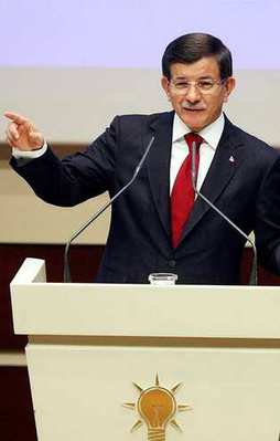 Davutoğlu'ndan minik Aylan'a ilişkin açıklama