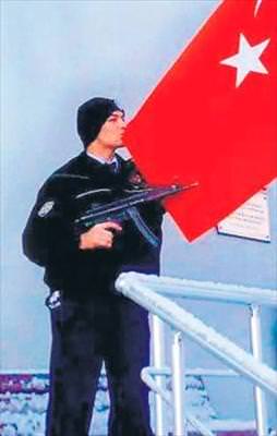 Vicdanı olmayanlar susun! Biz sizin için şehit oluruz