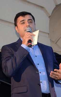 Saldırı talimatı Demirtaş'tan