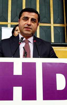 Hürriyet'ten HDP PR'ı