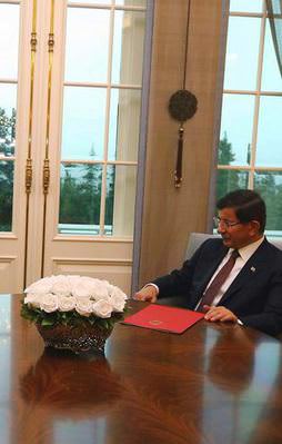 Başbakan Davutoğlu, Kılıçdaroğlu ile görüştü