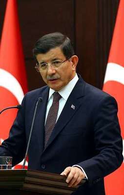 Davutoğlu Van'a gitti
