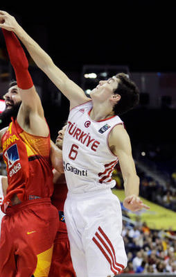 12 Dev Adam kritik virajda