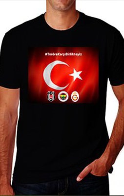 Üç büyükler aynı tişörtle sahaya çıkacak