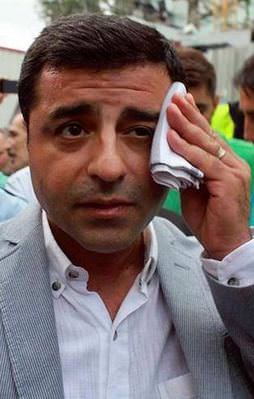 Selahattin Demirtaş'a soruşturma