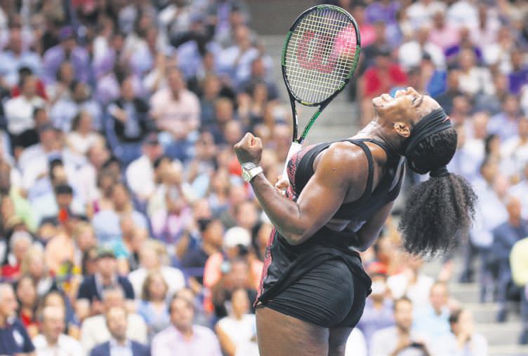 Serena Williams ablasına acımadı