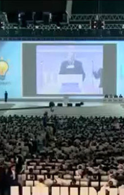 Ayakta alkışlanan Erdoğan filmi