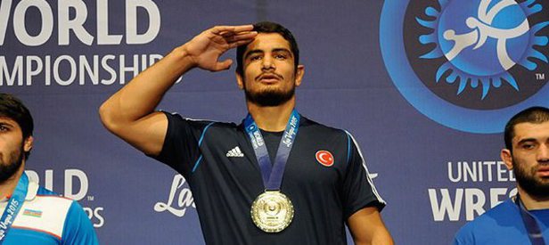 Taha Akgül dünya şampiyonu oldu