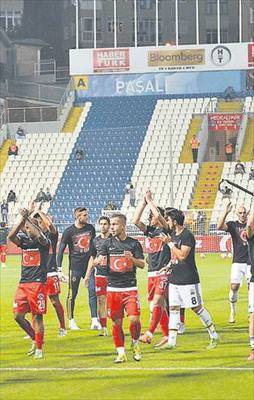 İşte sahalarda özlenen görüntüler