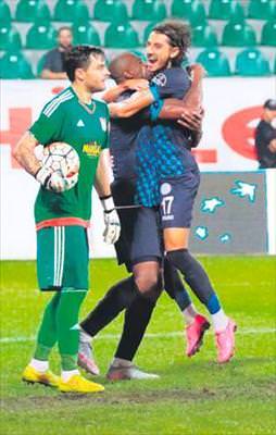 Kweuke Rize'yi ipten aldı