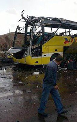 Mısır güvenlik güçleri  turistlere ateş açtı