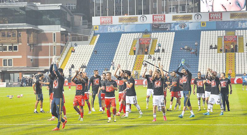 İşte sahalarda özlenen görüntüler