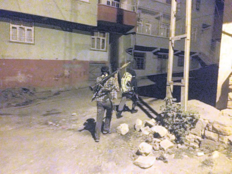 Diyarbakır'da sokak terörü