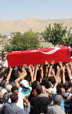 Dağlıca şehitlerine 'Dağlıca türküsü' yazıldı