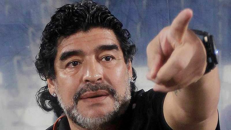 Maradona:  "Bütün hırsızlar UEFA ve FIFA'da"