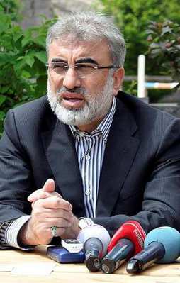 "AK Parti seçime tek başına girecek"