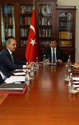 Resmi Konut'ta 'sığınmacı zirvesi'