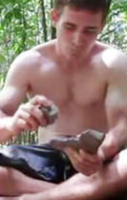 Bir taşla yaptıklarına inanamayacaksınız!