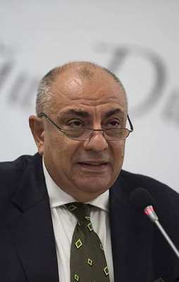 Türkeş: Hamasetle siyaset yapılmaz