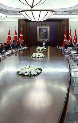 Yeni bakanlar atandı