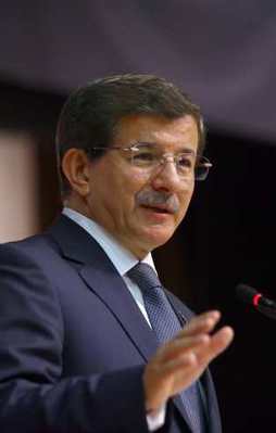 Davutoğlu'ndan o gazeteye sert tepki