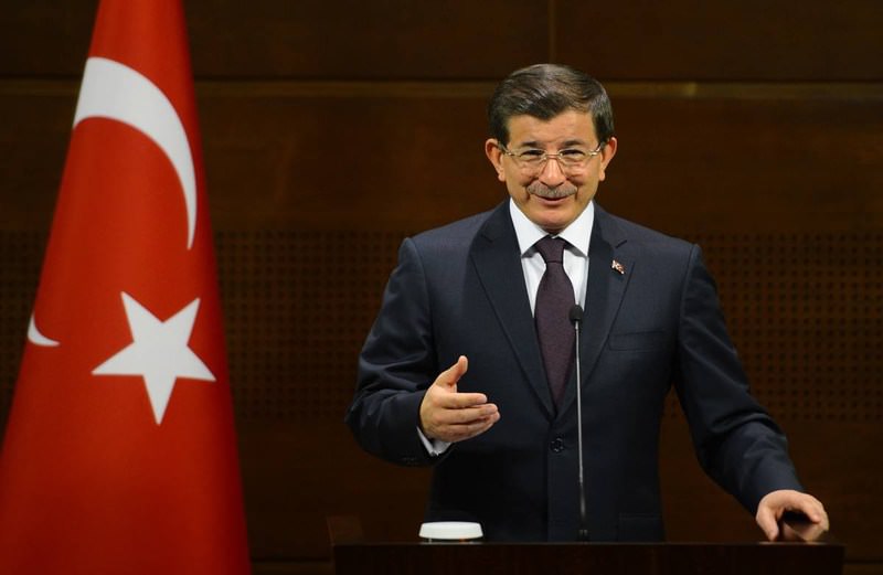Davutoğlu'ndan sürpriz karar
