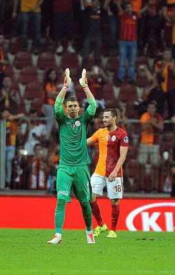 Arena'da çifte bayram