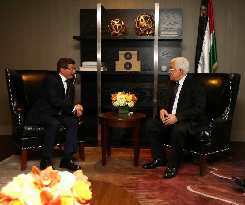 Davutoğlu, New York'ta Abbas ile görüştü