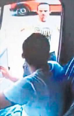 Sokak ortasında bıçaklı dehşet